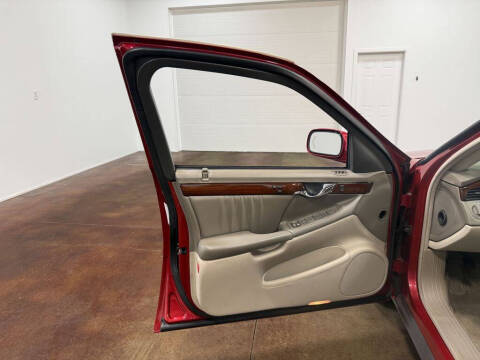 2005 Cadillac DeVille DHS
