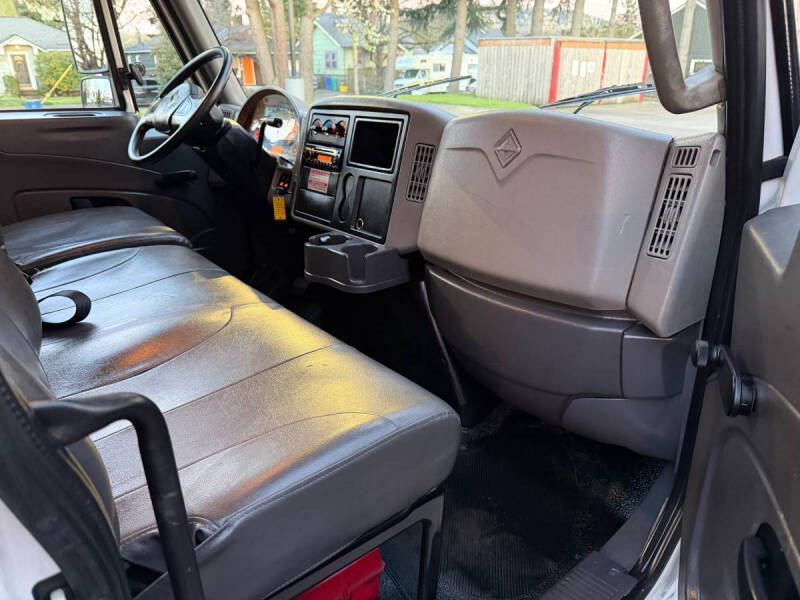 2012 International Durastar