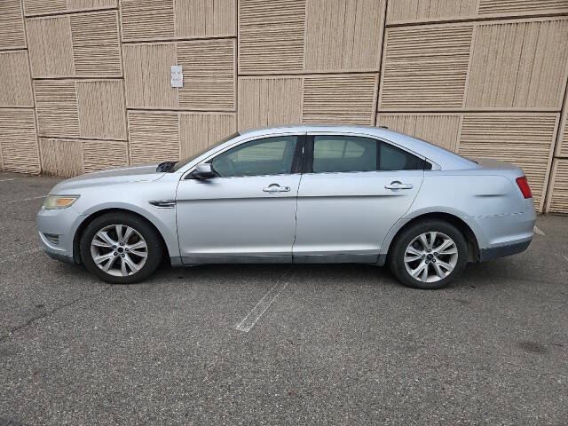 2011 Ford Taurus SEL