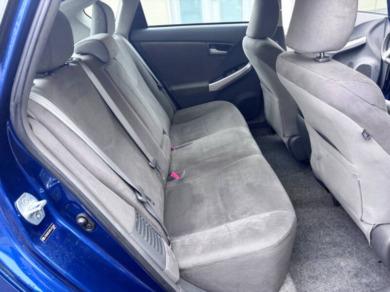 2011 Toyota Prius Two