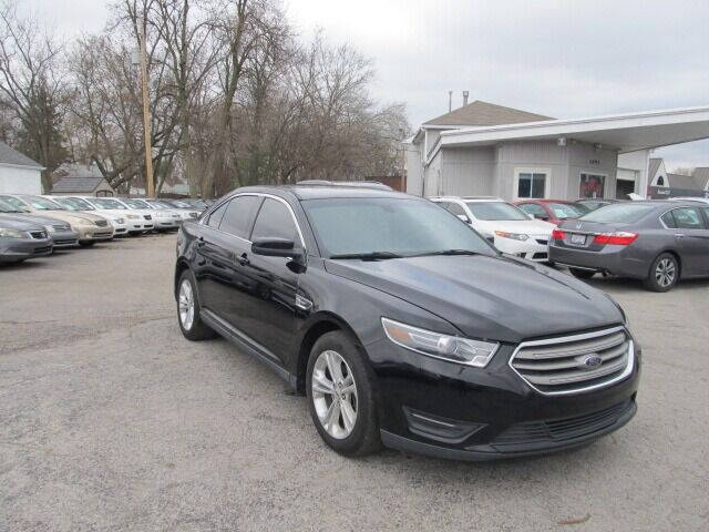 Used 2017 Ford Taurus SEL with VIN 1FAHP2E88HG120744 for sale in Hilliard, OH