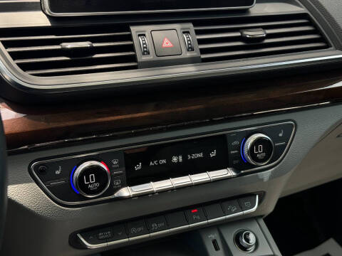 2019 Audi Q5 quattro Premium Plus 45 TFSI