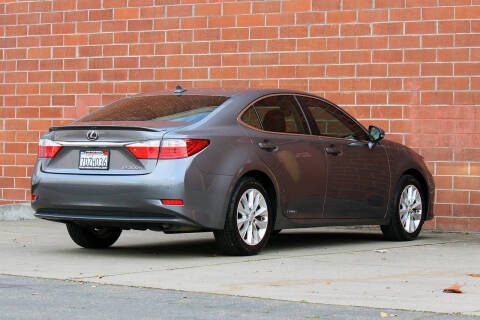 2014 Lexus ES 300h
