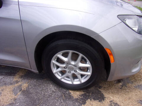 2017 Chrysler Pacifica Touring