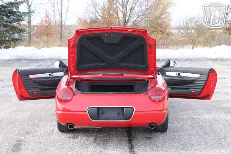 2002 Ford Thunderbird Deluxe