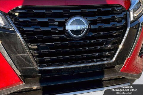 2023 Nissan Kicks SR