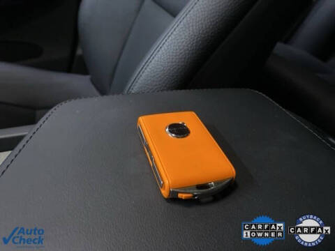 2025 Volvo XC60 B5 Plus Dark Theme