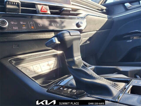 2025 Kia K5 EX