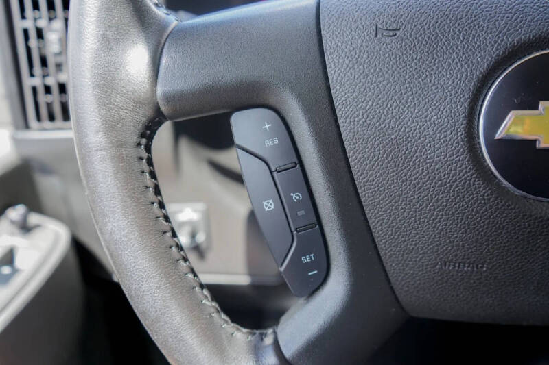 2021 Chevrolet Express 2500