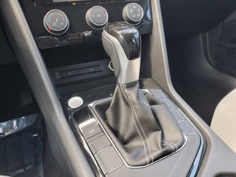 2025 Volkswagen Taos S