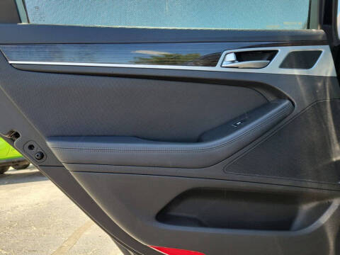 2015 Hyundai Genesis