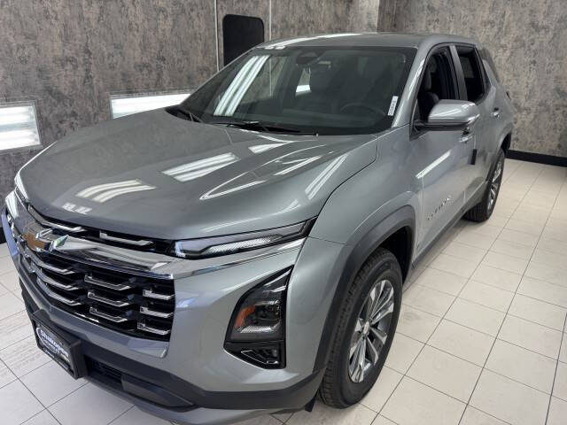 2026 Chevrolet Equinox LT's photo