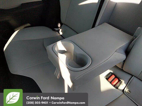 2019 Toyota Prius XLE AWD-e