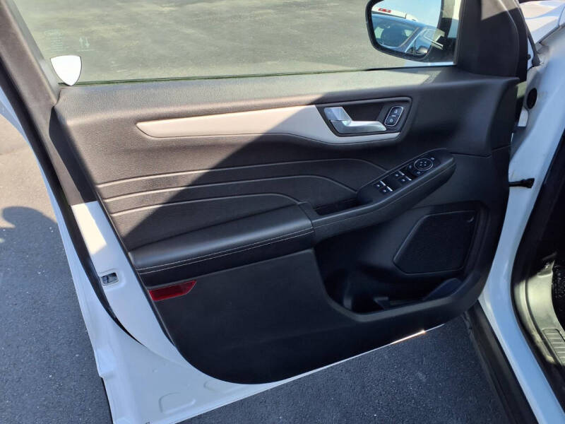 2021 Ford Escape SE