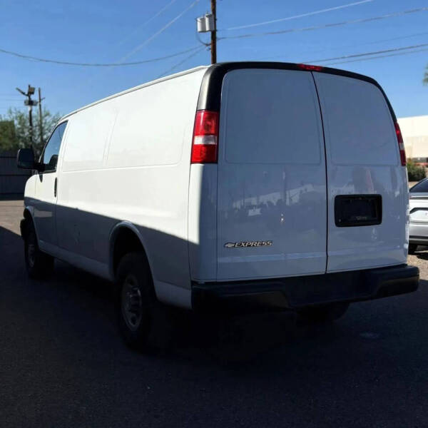 2020 Chevrolet Express 2500