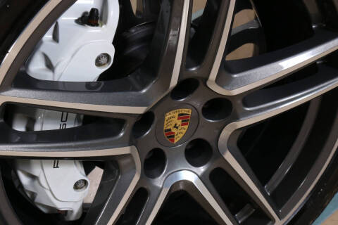 2021 Porsche Macan Turbo