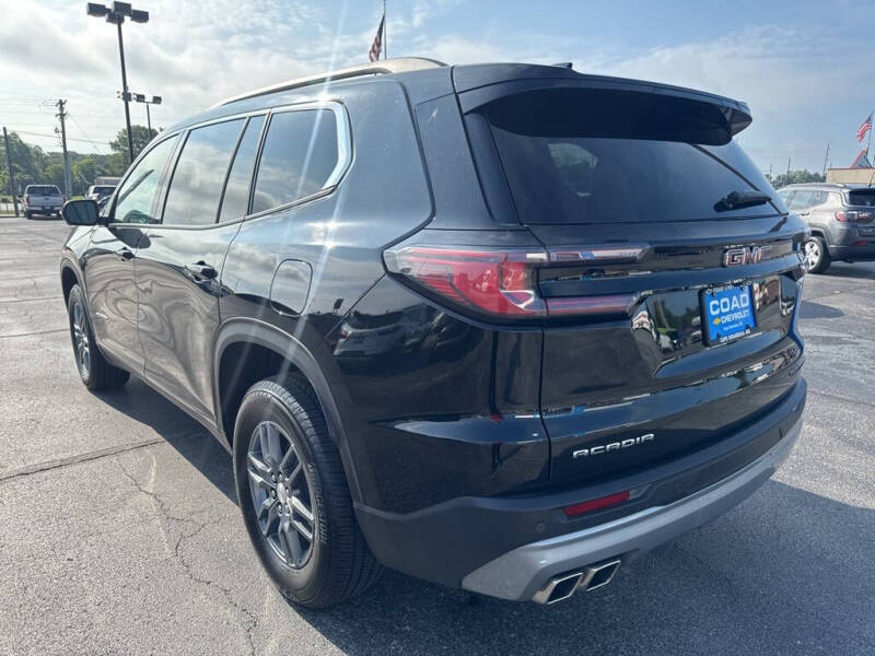 2025 GMC Acadia Elevation