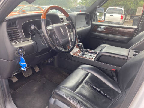 2016 Lincoln Navigator Select