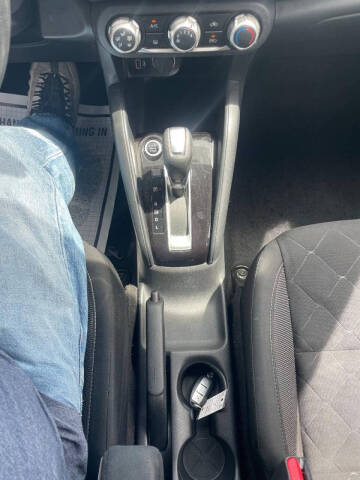 2020 Nissan Kicks S