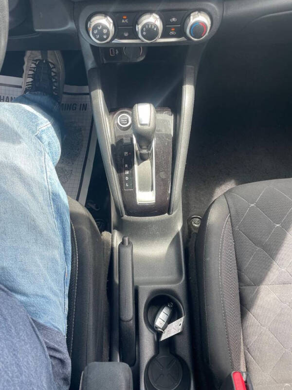 2020 Nissan Kicks S