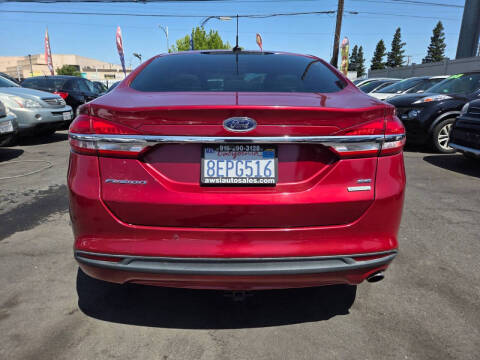2017 Ford Fusion SE