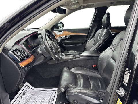 2016 Volvo XC90 T8 eAWD Inscription