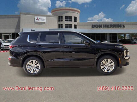 2025 Mitsubishi Outlander ES