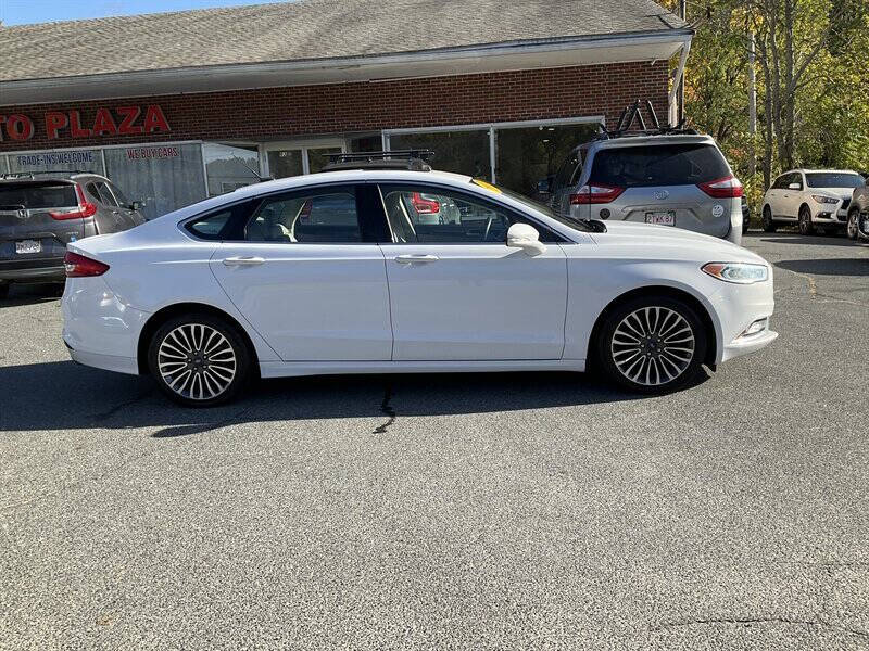 2017 Ford Fusion SE
