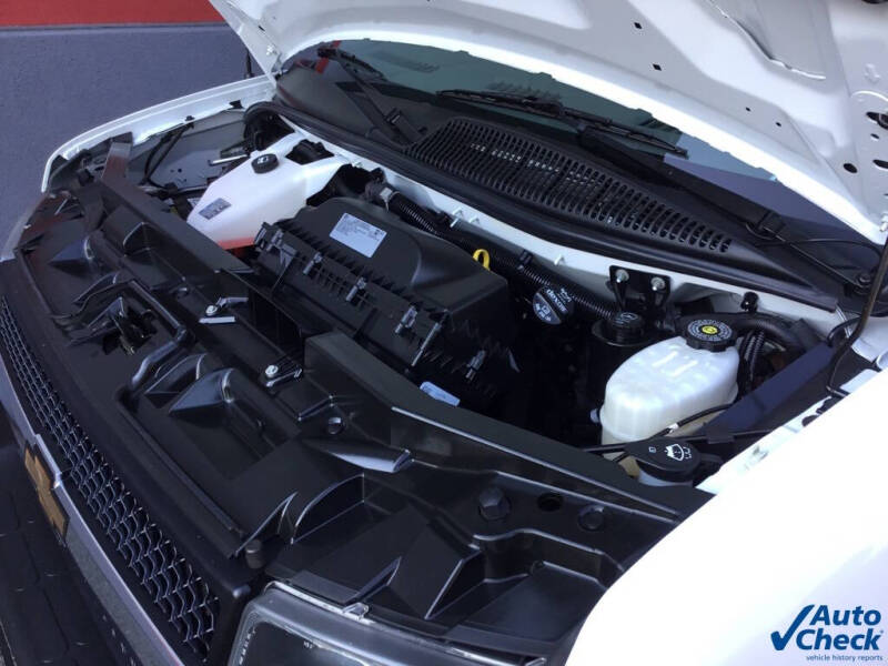 2022 Chevrolet Express 2500