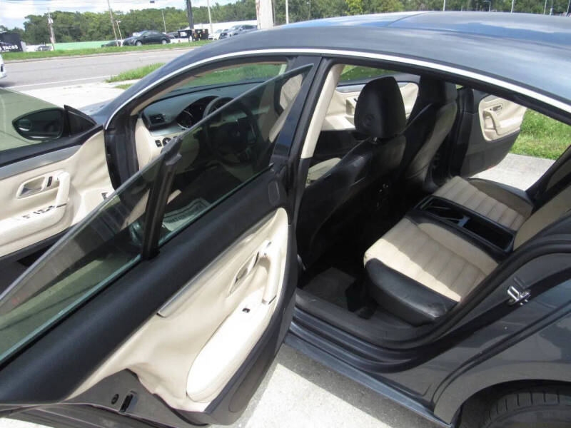 2010 Volkswagen CC Luxury