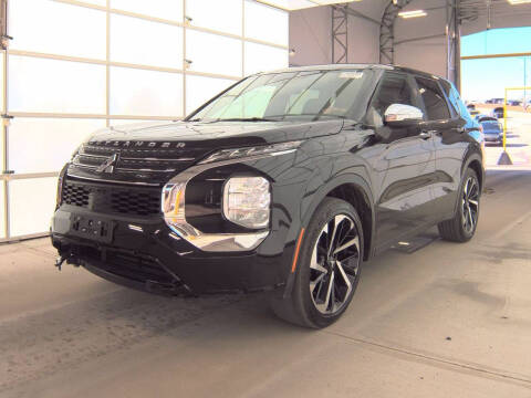 2022 Mitsubishi Outlander ES