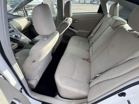 2012 Toyota Prius Two