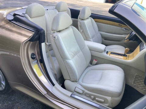 2004 Lexus SC 430