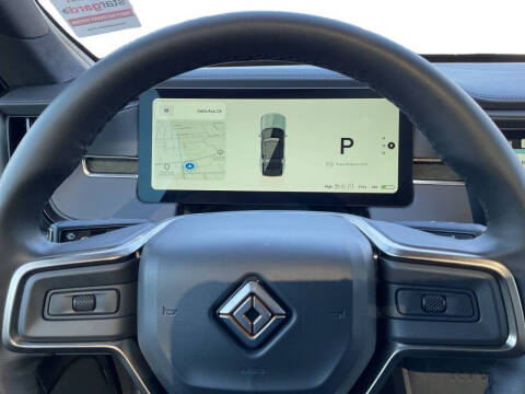 2025 Rivian R1S
