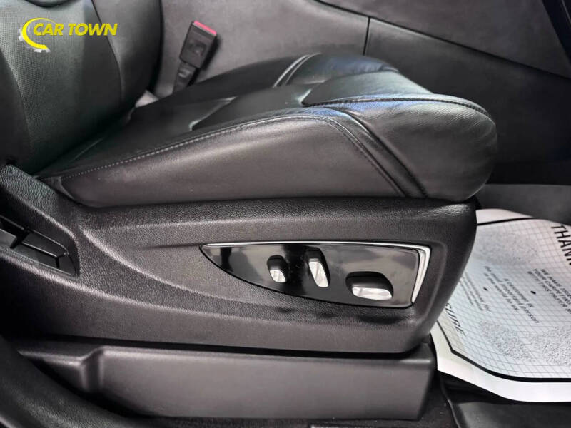 2016 Cadillac Escalade ESV Luxury Collection