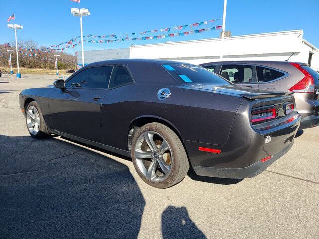 2016 Dodge Challenger SXT