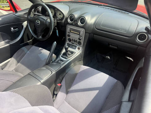 2005 Mazda MX-5 Miata Cloth