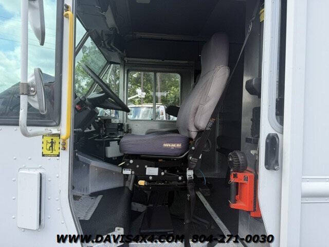 2016 Freightliner MT55 Chassis