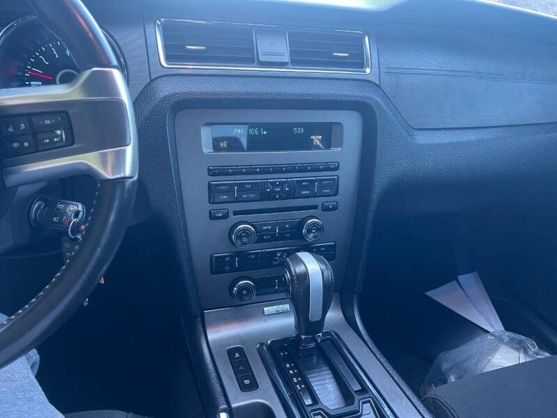 2014 Ford Mustang V6