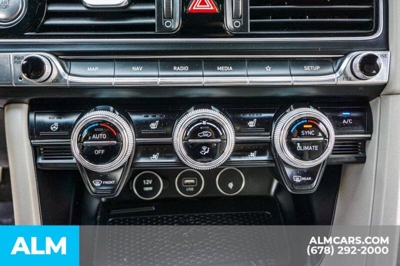 2023 Genesis G70