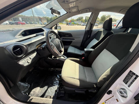 2013 Toyota Prius c Two