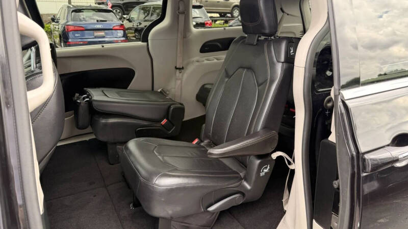 2018 Chrysler Pacifica Touring L