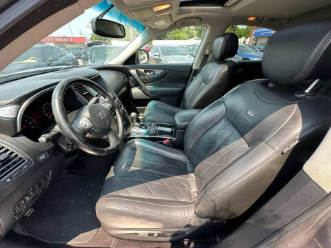 2011 Infiniti FX35