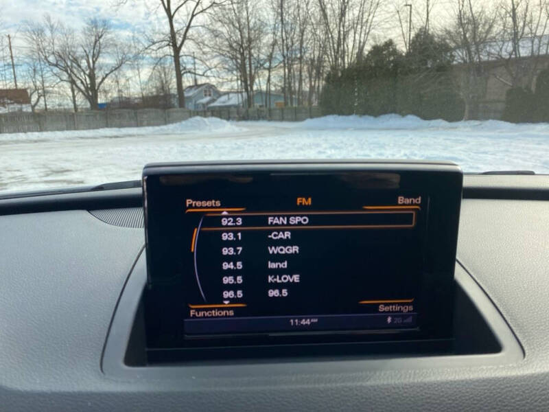 2016 Audi Q3 2.0T quattro Premium Plus