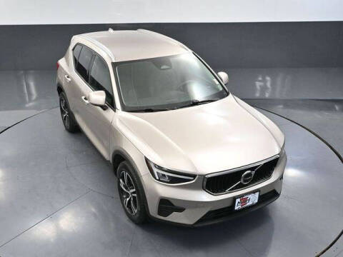 2023 Volvo XC40 B5 Core