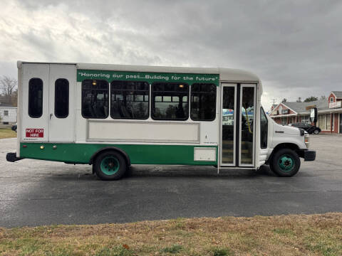 2010 Ford E-Series E-450 SD