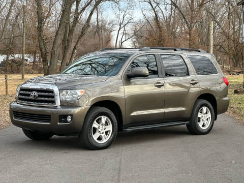 2014 Toyota Sequoia for sale at OVERDRIVE AUTO SALES, LLC. in Clarksville IN