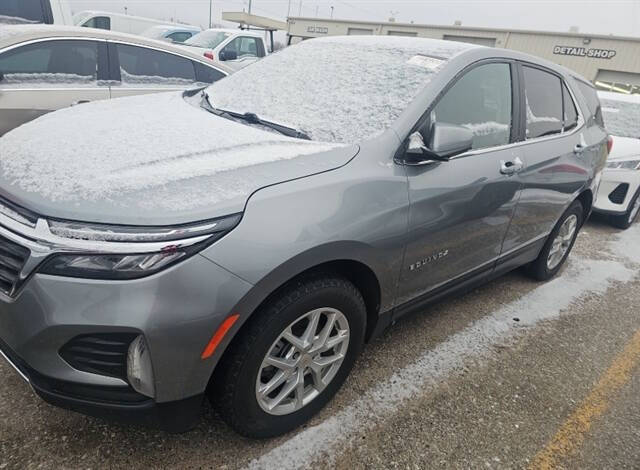 2024 Chevrolet Equinox LT's photo