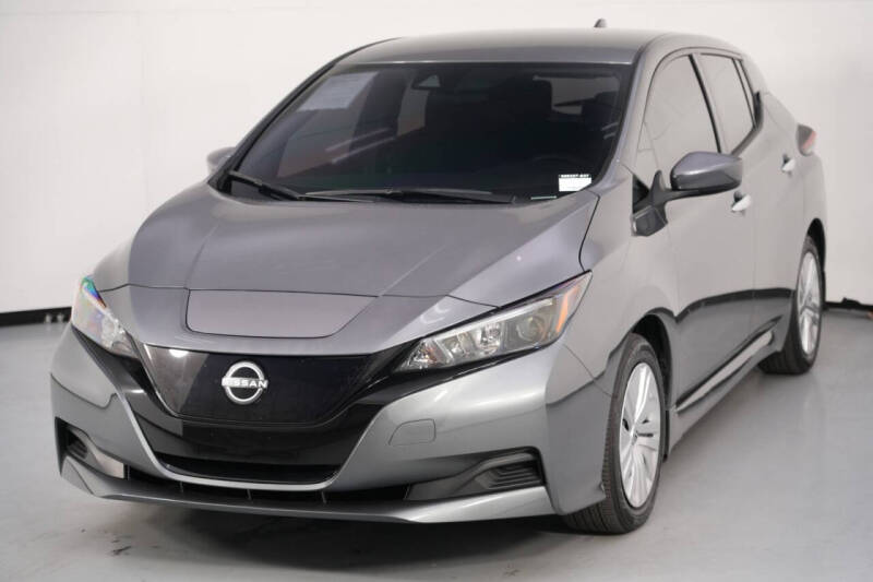 2025 Nissan LEAF S