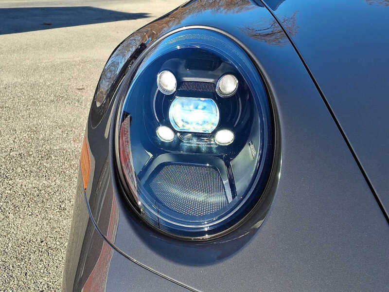 2022 Porsche 911 Carrera 4 GTS